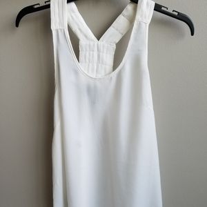 White tank